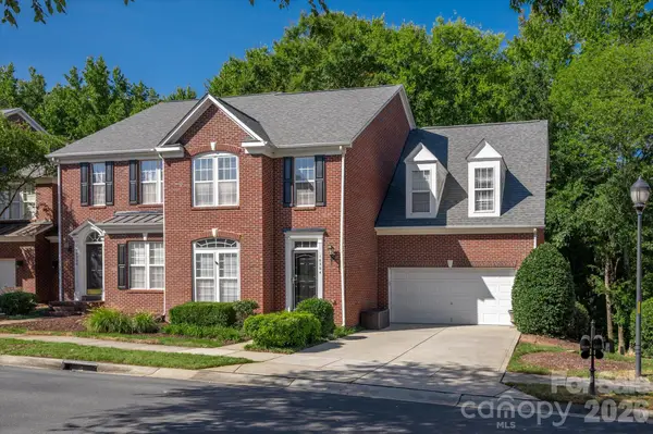 10304 Berkeley Pond Drive, Charlotte, NC 28277