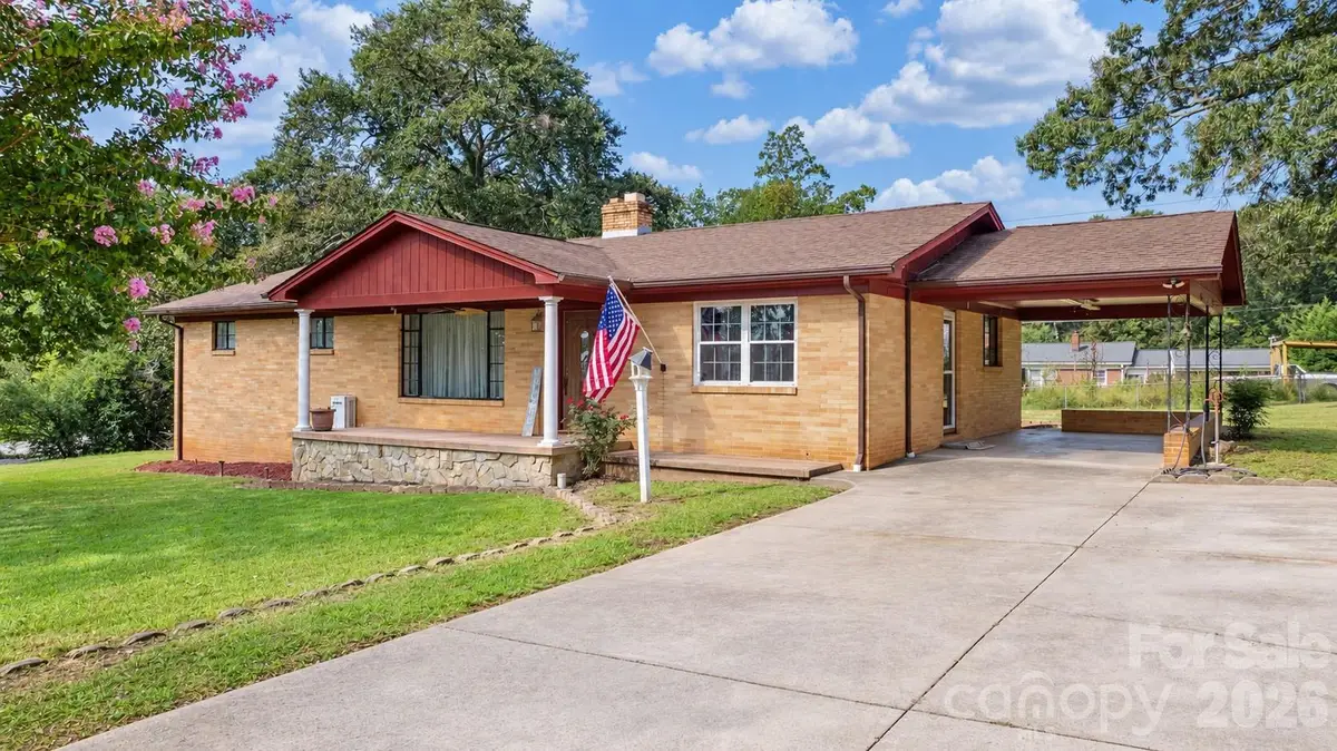1723 31st Street Ne, Hickory, NC 28601 - #1