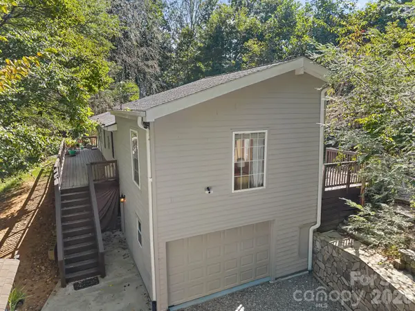 20 Sharpes Cove Road, Leicester, NC 28748