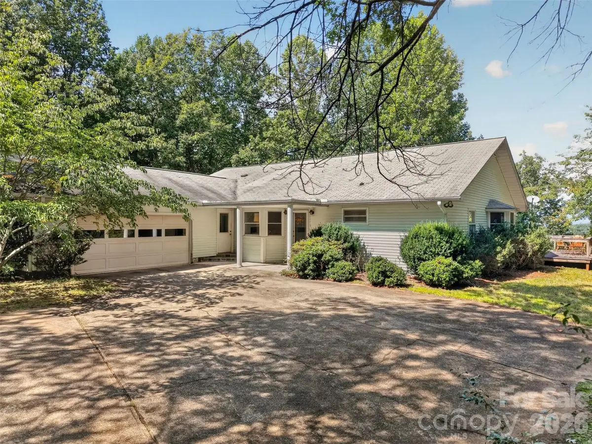 484 Briar Patch Lane, Saluda, NC 28773 - #1