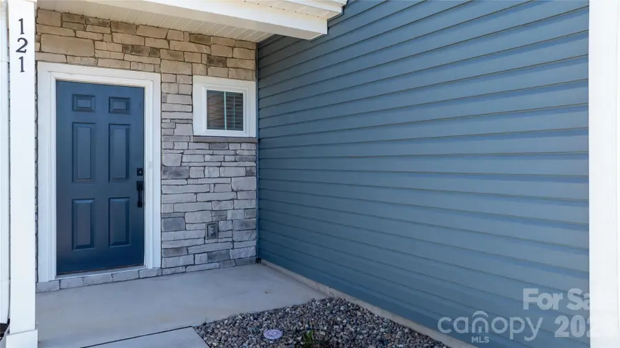 121 Gunwale Street, Statesville, NC 28677 - #3
