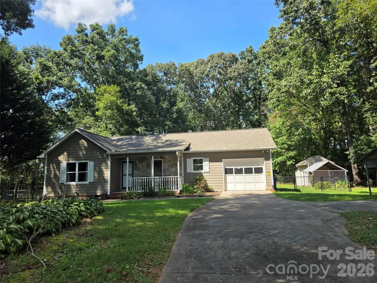 1190 Landsdowne Drive, Conover, NC 28613 - #1