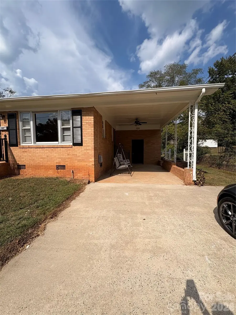 204 W Nims Avenue, Mount Holly, NC 28120 - #2