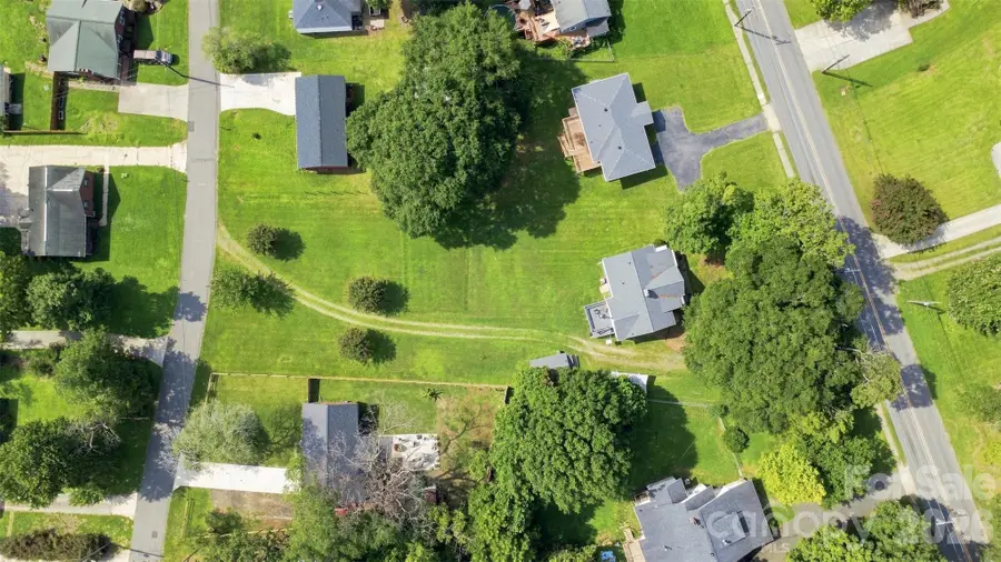 000 Woodhaven Drive, Mount Holly, NC 28120 - #3