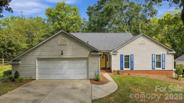4701 Dawnridge Drive, Charlotte, NC 28226