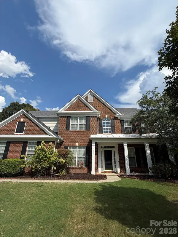 11027 Knight Castle Drive, Charlotte, NC 28277