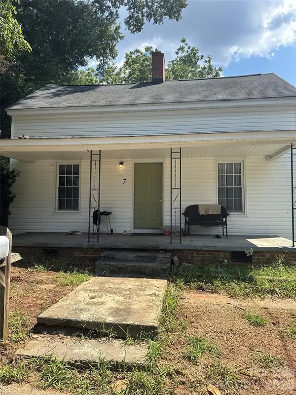 97 Peachtree Avenue Nw, Concord, NC 28025