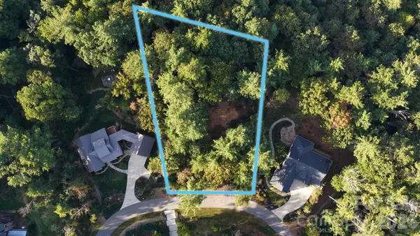 30 Hawberry Court, Asheville, NC 28805