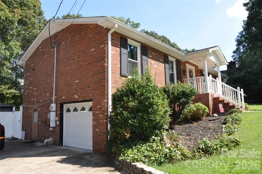 6045 Woodcove Drive, Winston Salem, NC 27104 - #2