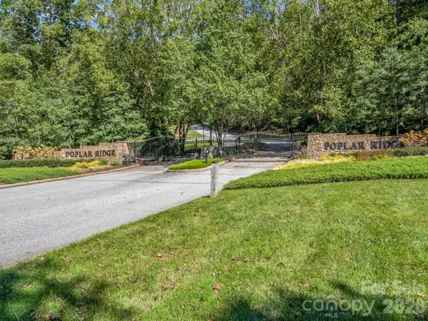 504 Barrington Drive, Asheville, NC 28803