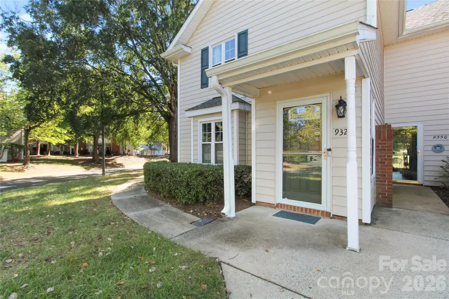 9328 S Vicksburg Park Court S, Charlotte, NC 28210 - #3