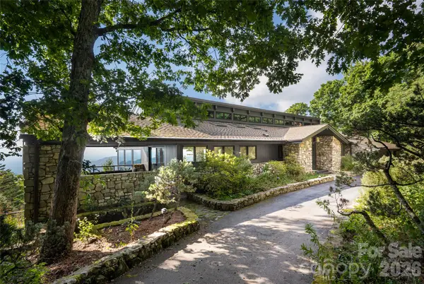 28 Peach Knob Drive, Asheville, NC 28804