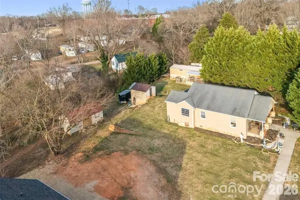 1554 7th Avenue Drive Sw #2D, Hickory, NC 28602