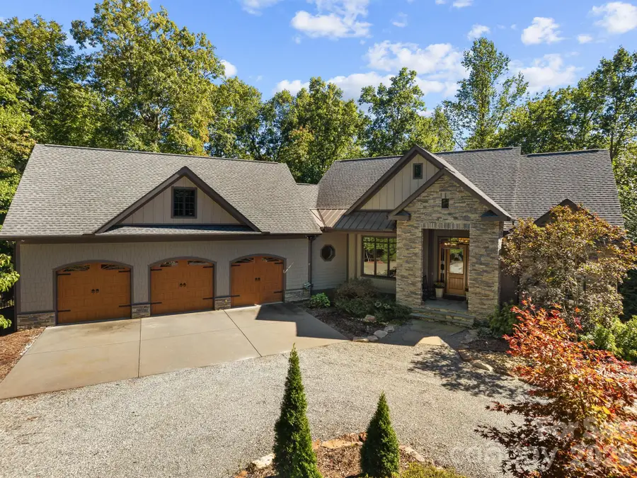 359 New Castle Road, Brevard, NC 28712 - #3