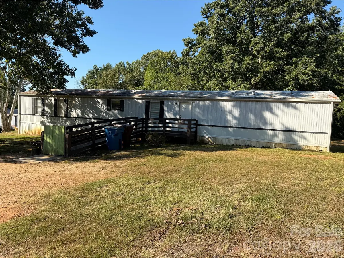 1025 29th Street Place Ne, Conover, NC 28613 - #1