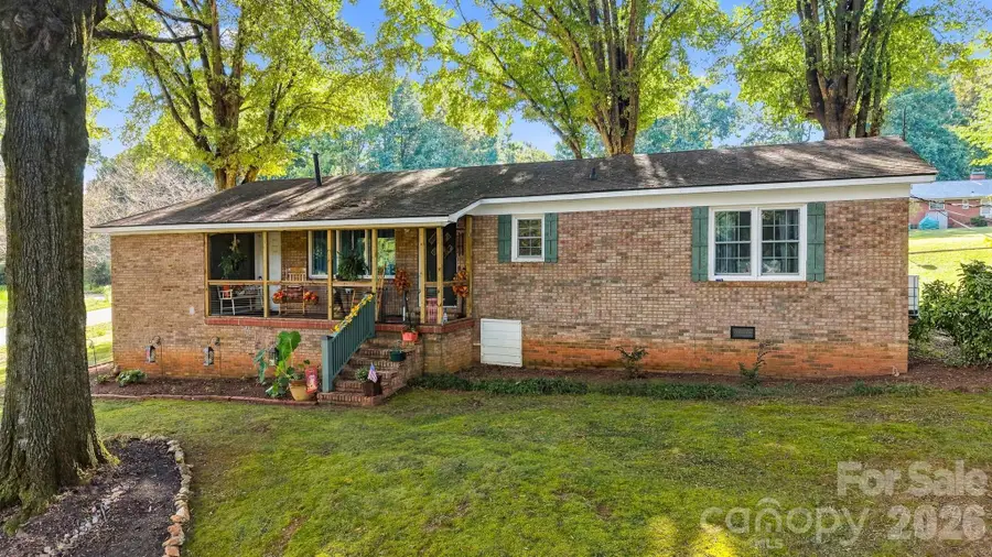 1210 2nd Street Se, Conover, NC 28613 - #2