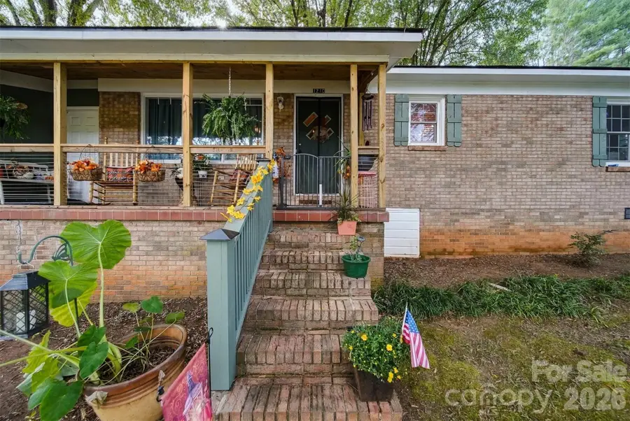 1210 2nd Street Se, Conover, NC 28613 - #3