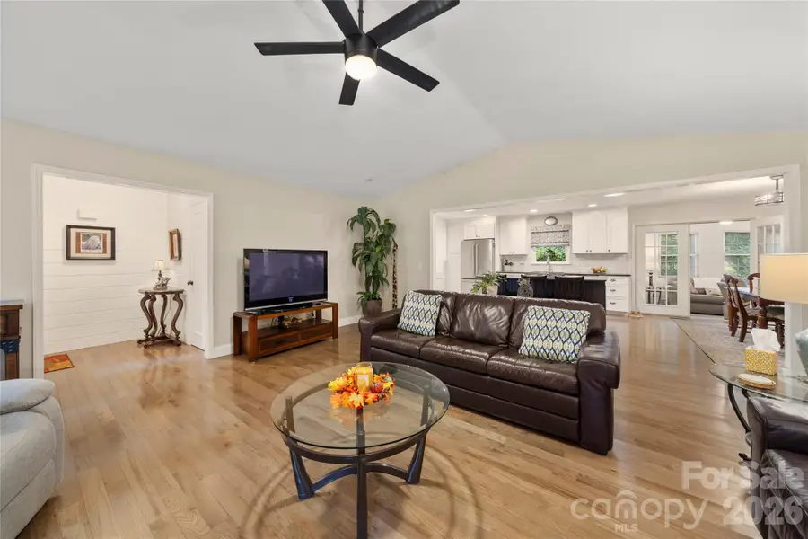 13 Foxhorn Court, Hendersonville, NC 28791 - #3