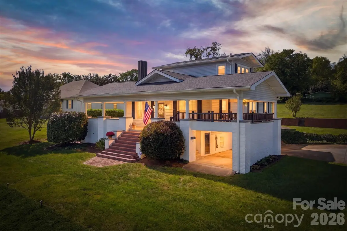110 Burkemont Avenue, Morganton, NC 28655 - #1