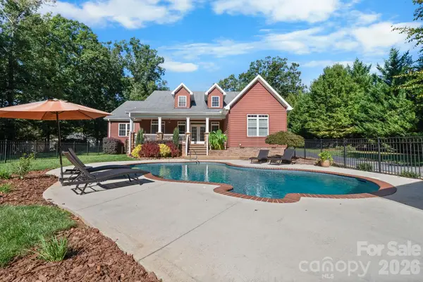 2139 Zion Church Road, Hickory, NC 28602