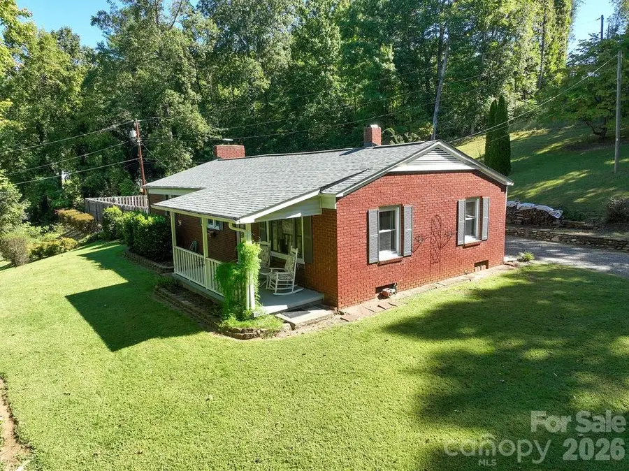 709 Berry Place Sw, Lenoir, NC 28645 - #3
