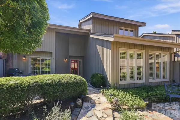 4921 Torrey Pines Court, Charlotte, NC 28226