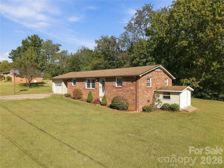 129 Automotive Lane, Hickory, NC 28601 - #3