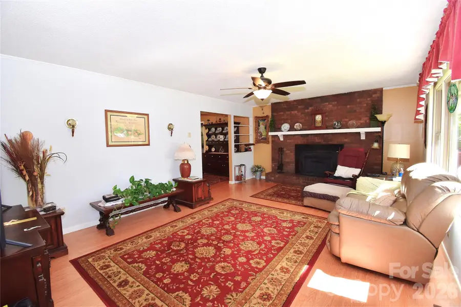 39 Maynard Road, Candler, NC 28715 - #2