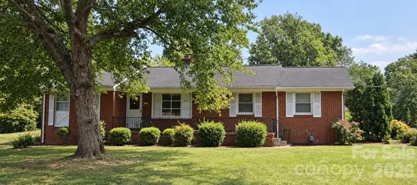 1416 36th Avenue Drive Ne, Hickory, NC 28601