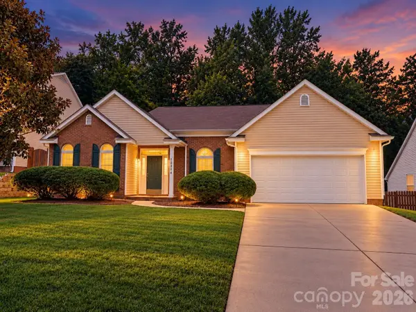 10214 Stoneykirk Lane, Charlotte, NC 28269