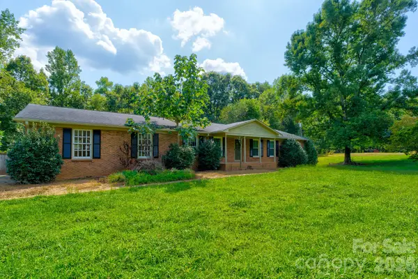 205 Forest Dellinger Road, Bessemer City, NC 28016