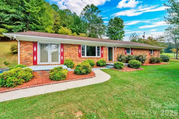 6762 Us Highway 421 Highway N, Vilas, NC 28692