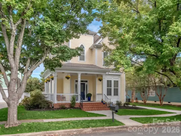 8211 Strandhill Road, Huntersville, NC 28078