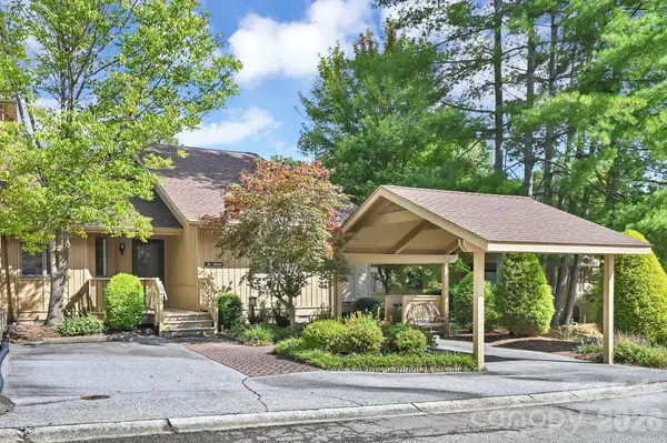 901 Red Oak Drive, Hendersonville, NC 28791