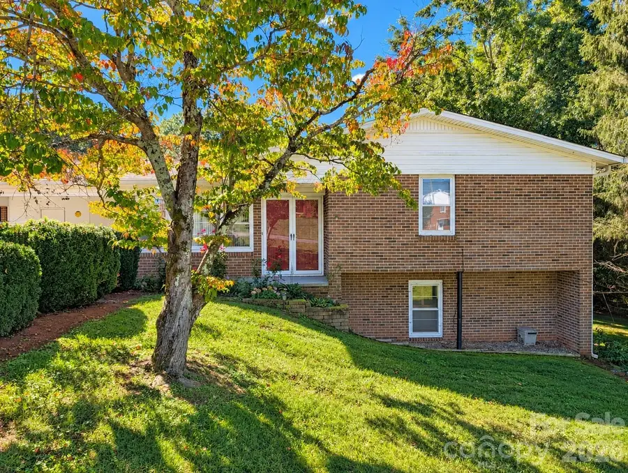 106 Valley View Street, Morganton, NC 28655 - #3