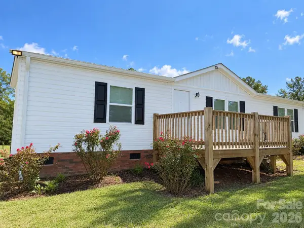 129 Titanium Drive, Statesville, NC 28625