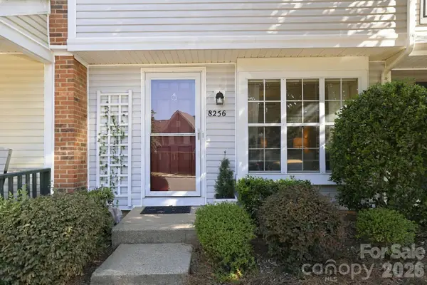 8256 Golf Ridge Drive, Charlotte, NC 28277