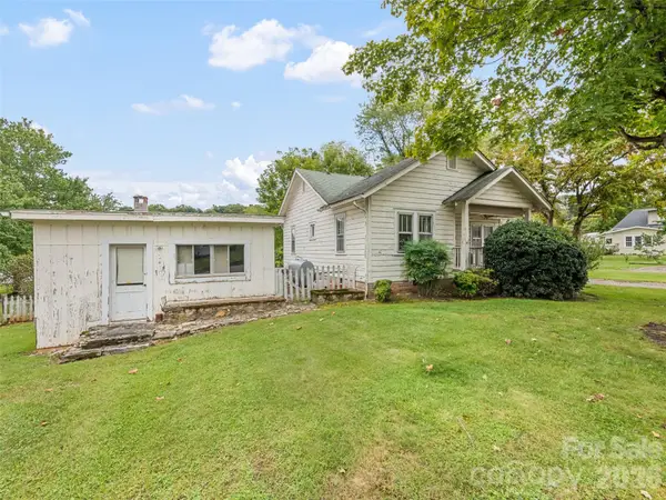 102 W Marshall Street, Waynesville, NC 28786