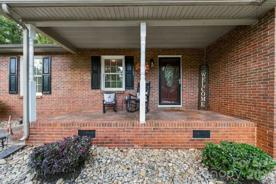1636 Wellington Avenue, Newton, NC 28658 - #2