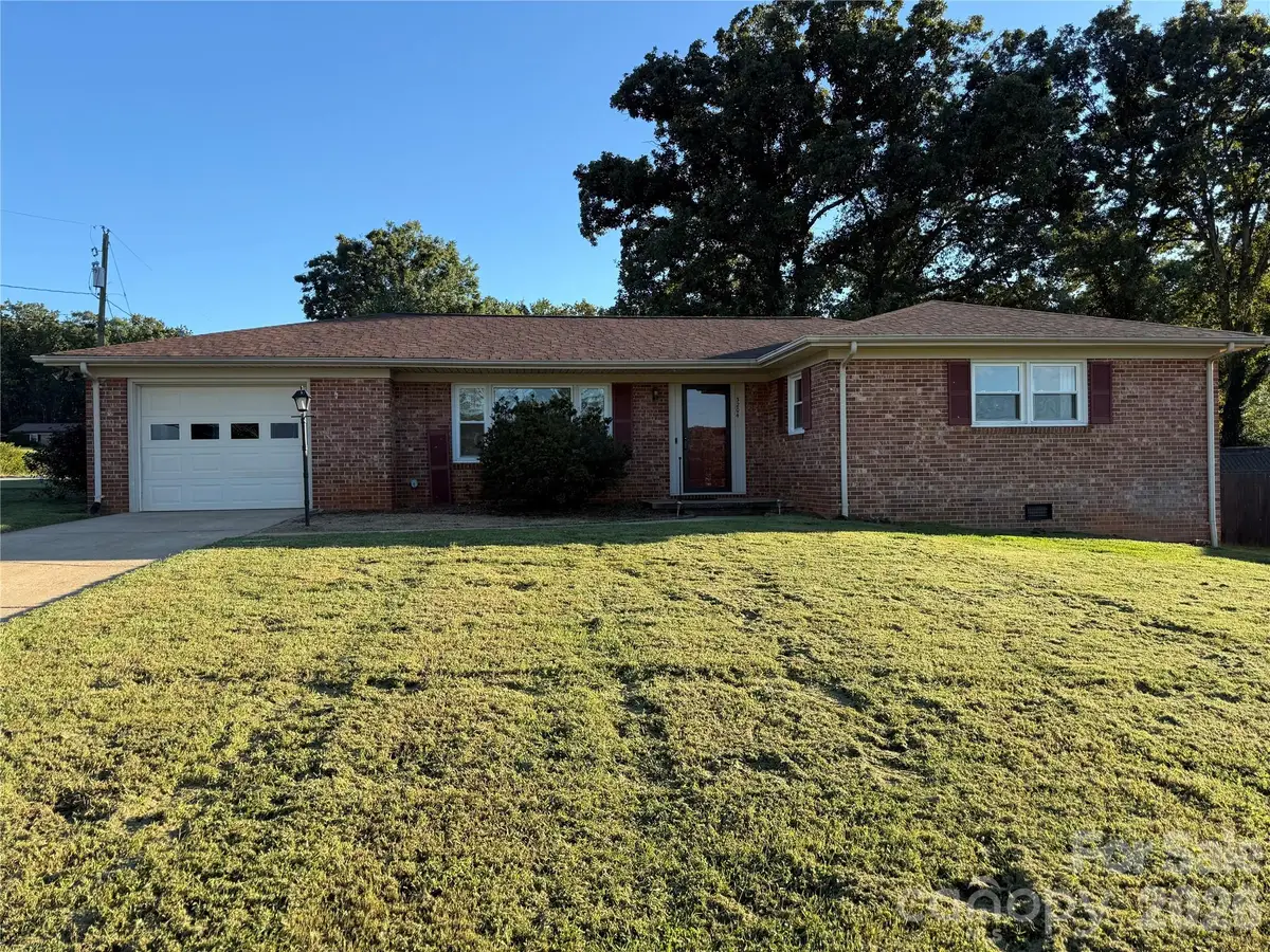 3204 Bass Avenue, Valdese, NC 28690 - #1