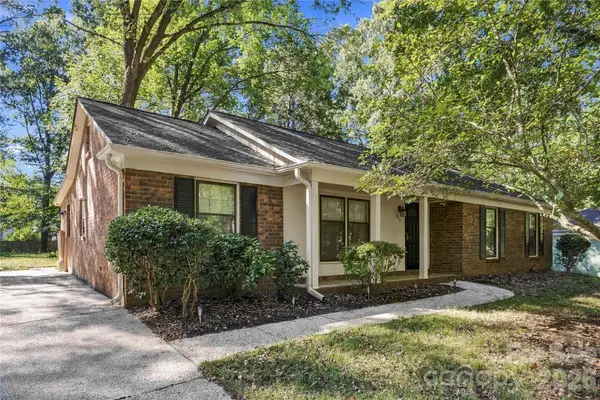 9112 Sardis Forest Drive, Charlotte, NC 28270