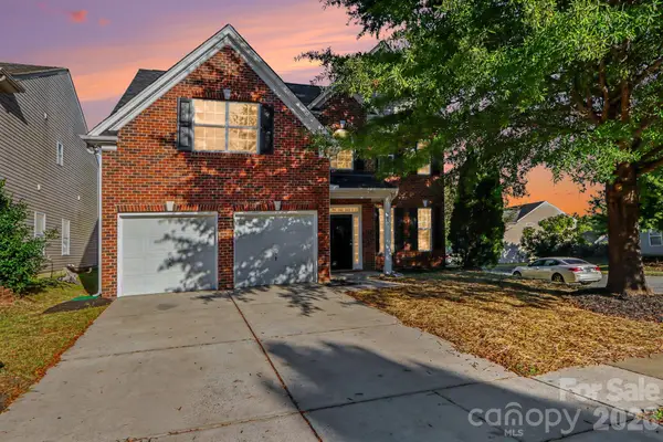 4059 Houldsworth Drive, Charlotte, NC 28213