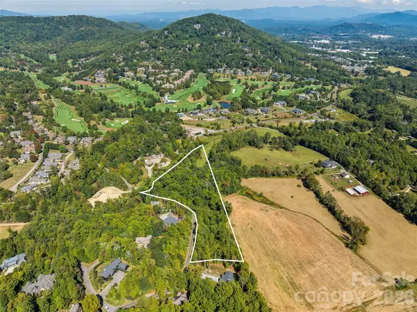 644 Walnut Valley Parkway, Arden, NC 28704