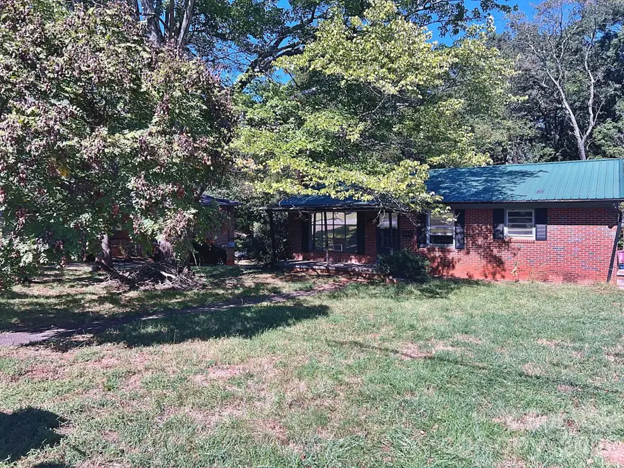 650 Holland Drive, Statesville, NC 28677 - #2
