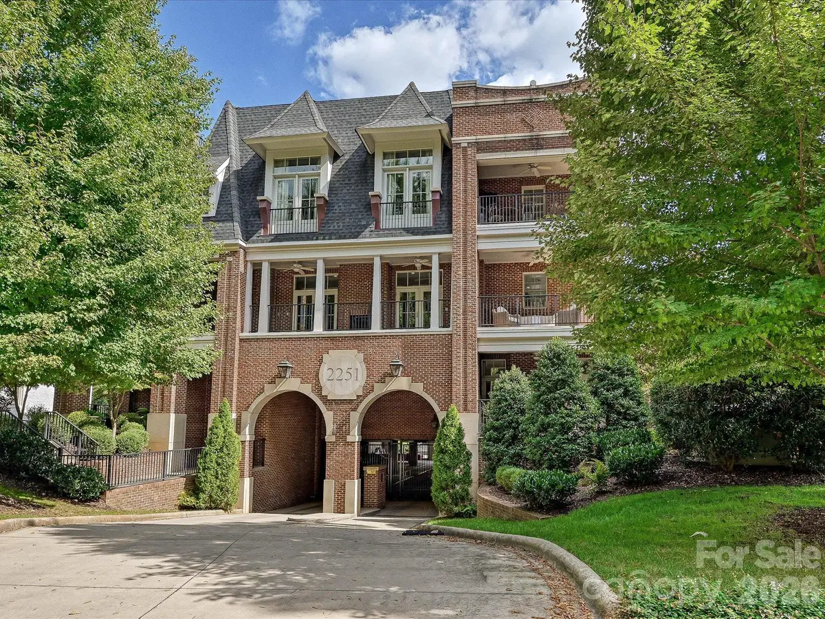 2251 Selwyn Avenue #203, Charlotte, NC 28207 - #1