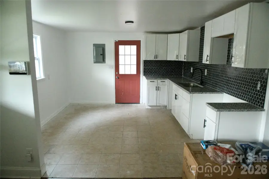 1605 W 4th Avenue, Gastonia, NC 28052 - #2