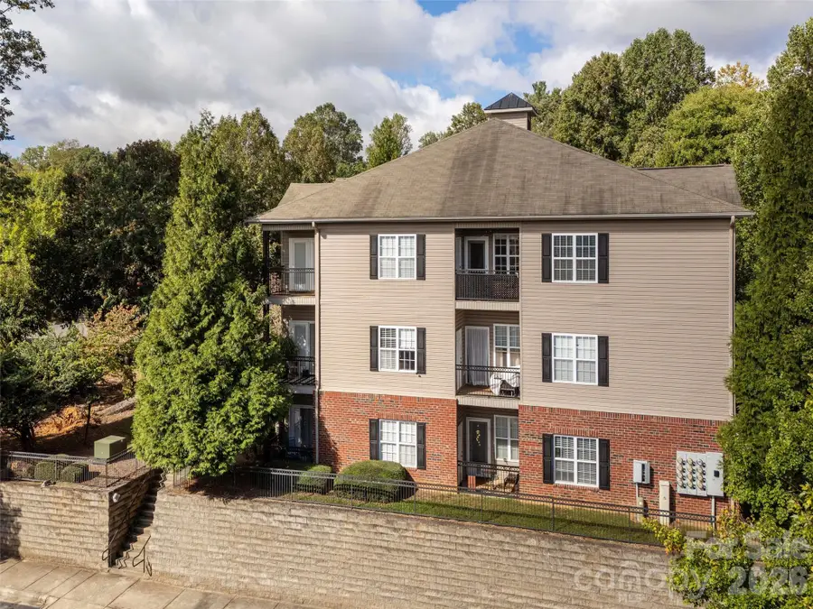 437 Appeldoorn Circle, Asheville, NC 28803 - #2