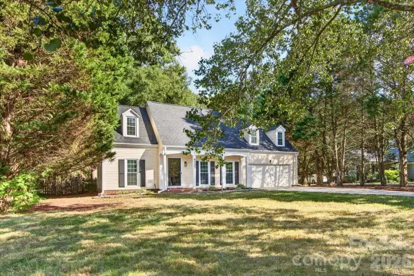 9121 Gamesford Drive, Charlotte, NC 28277