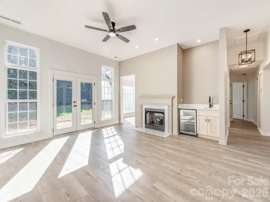 810 Greenhill Drive, Charlotte, NC 28217 - #3