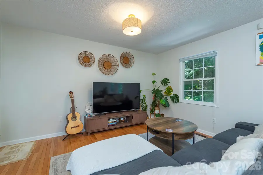 17 Castle Street, Asheville, NC 28803 - #2